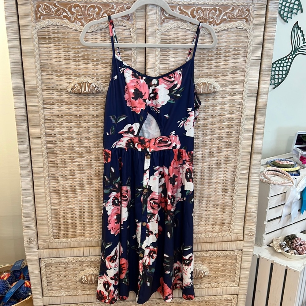 Soft silky Jersey floral dress with keyhole opening above waist~large~navy, pink